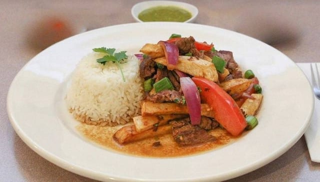 Lomo Saltado (Tray).